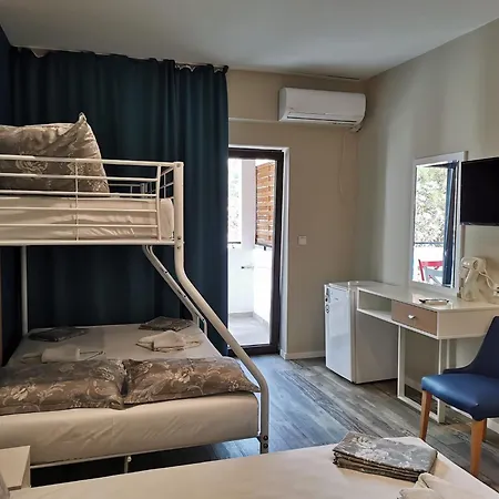 Admiral Thassos 3* Potos