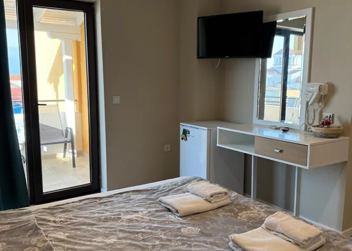 Admiral Thassos 3* Potos