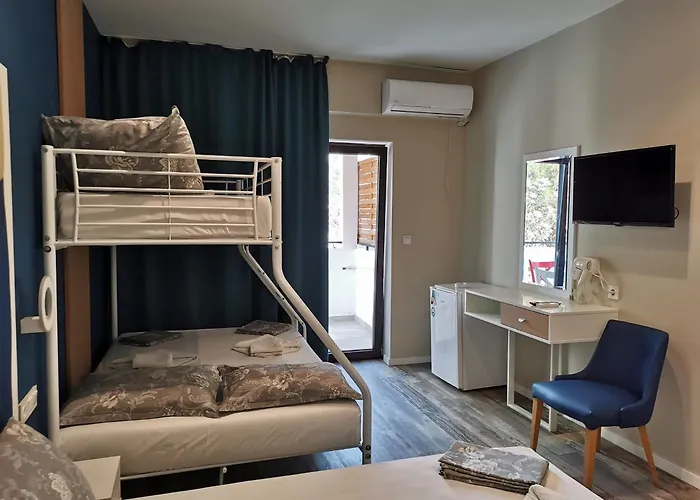 Admiral Thassos 3* Potos